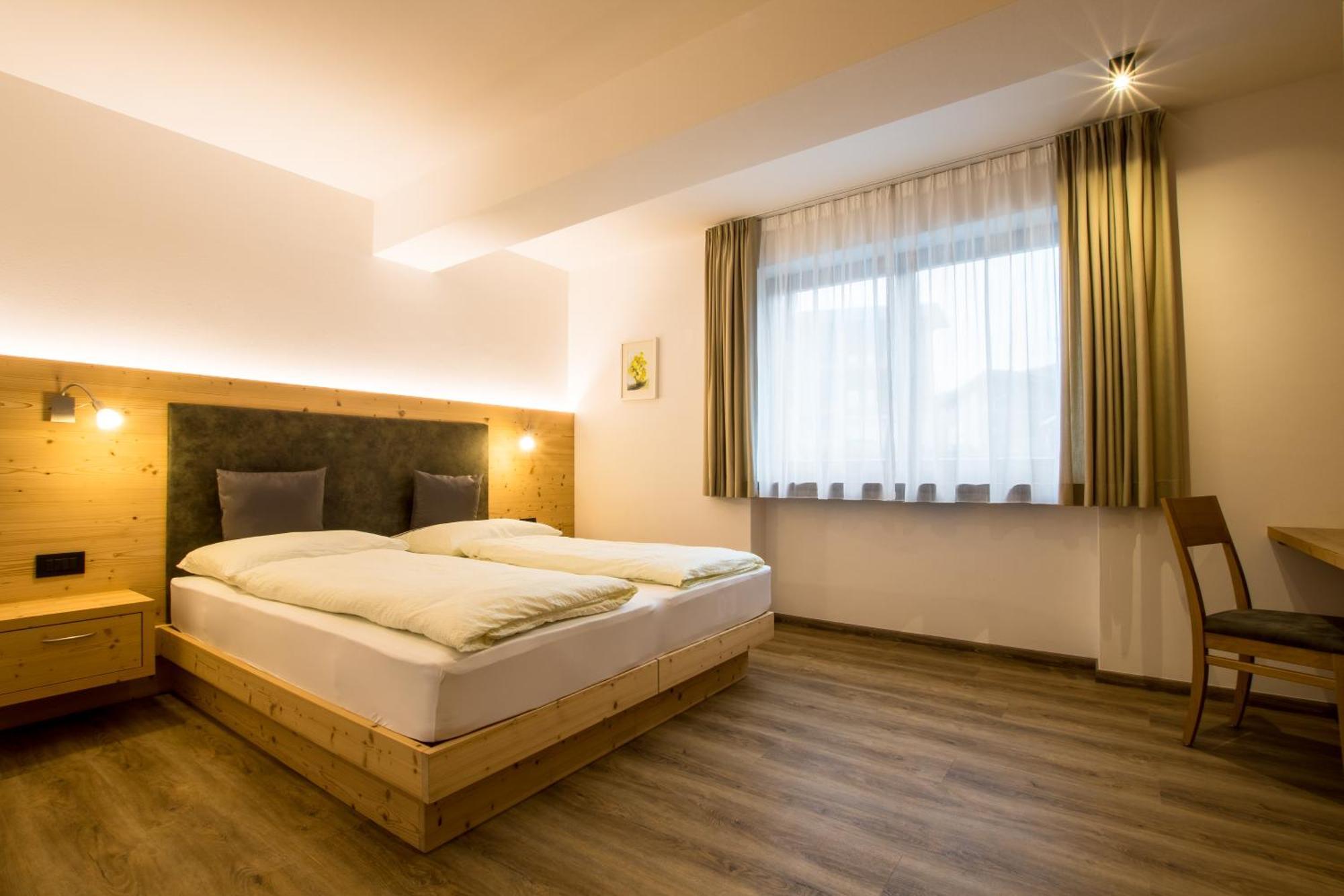 Residence Crazzolara 拉维拉 外观 照片